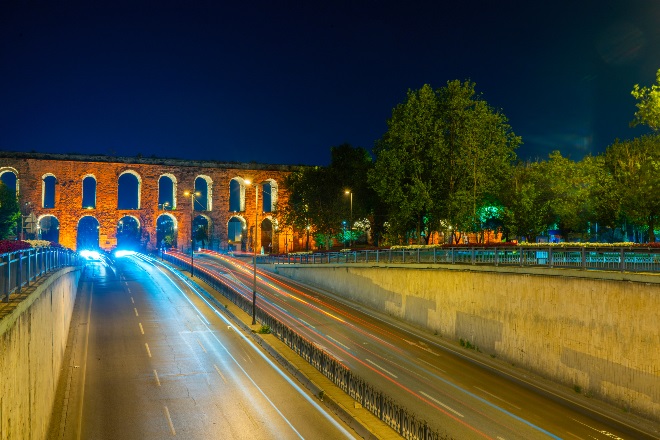 AdobeStock_1070013601